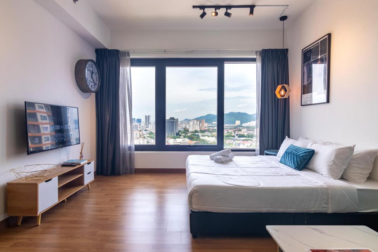 Tropicana 218 Macalister X Airlevate Suites George Town Exterior photo